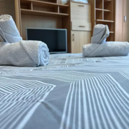 Appartamento Piccolino Novi Sad Esterno foto